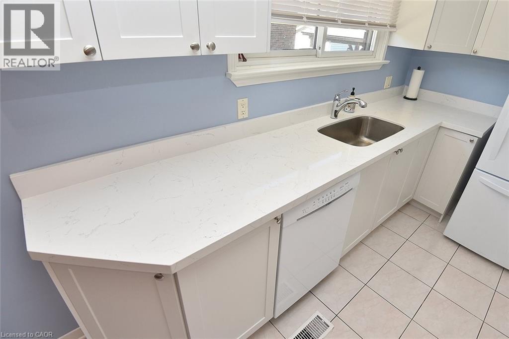 10 Alderney Avenue, Hamilton, Ontario  L9A 2A5 - Photo 12 - 40834056