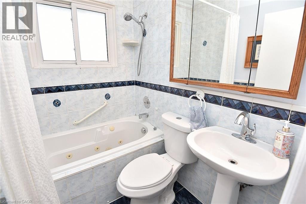 10 Alderney Avenue, Hamilton, Ontario  L9A 2A5 - Photo 26 - 40834056