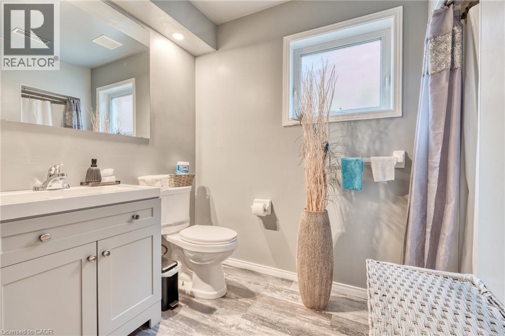 105 S Delena Avenue S Unit# Upper, Hamilton, Ontario  L8K 3S8 - Photo 16 - 40833848