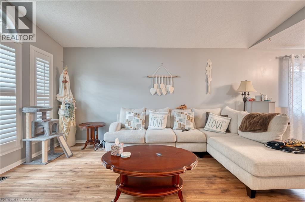 105 S Delena Avenue S Unit# Upper, Hamilton, Ontario  L8K 3S8 - Photo 4 - 40833848
