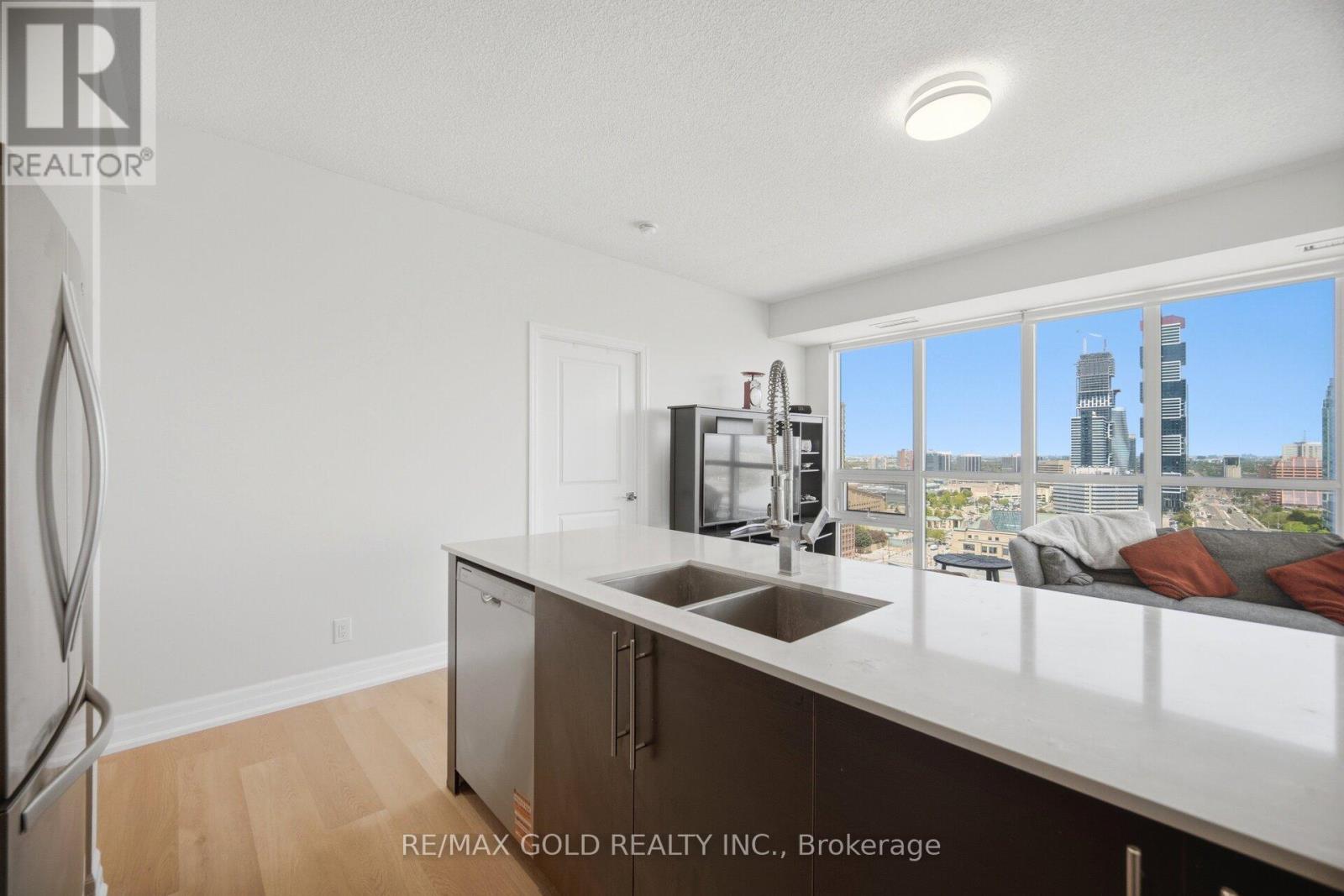 1807 - 4011 Brickstone Mews, Mississauga, Ontario L5B 0J7 - Photo 8 - W13193956