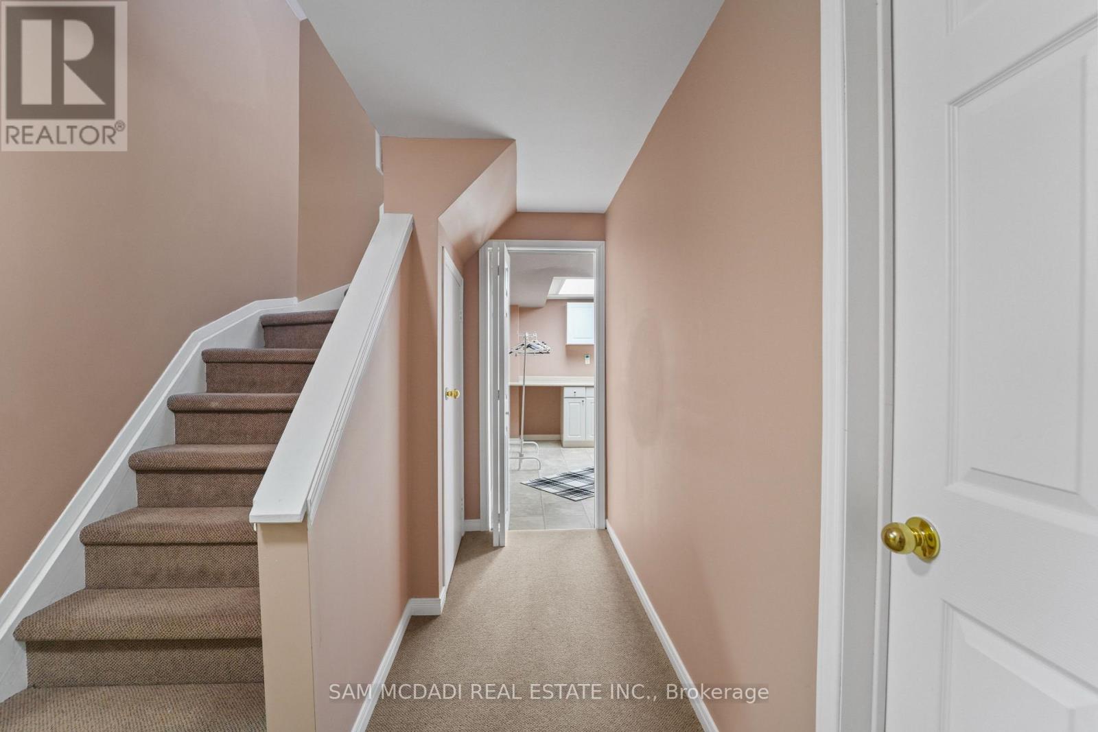 44 Madrid Crescent, Brampton, Ontario  L6S 2X4 - Photo 33 - W13194316