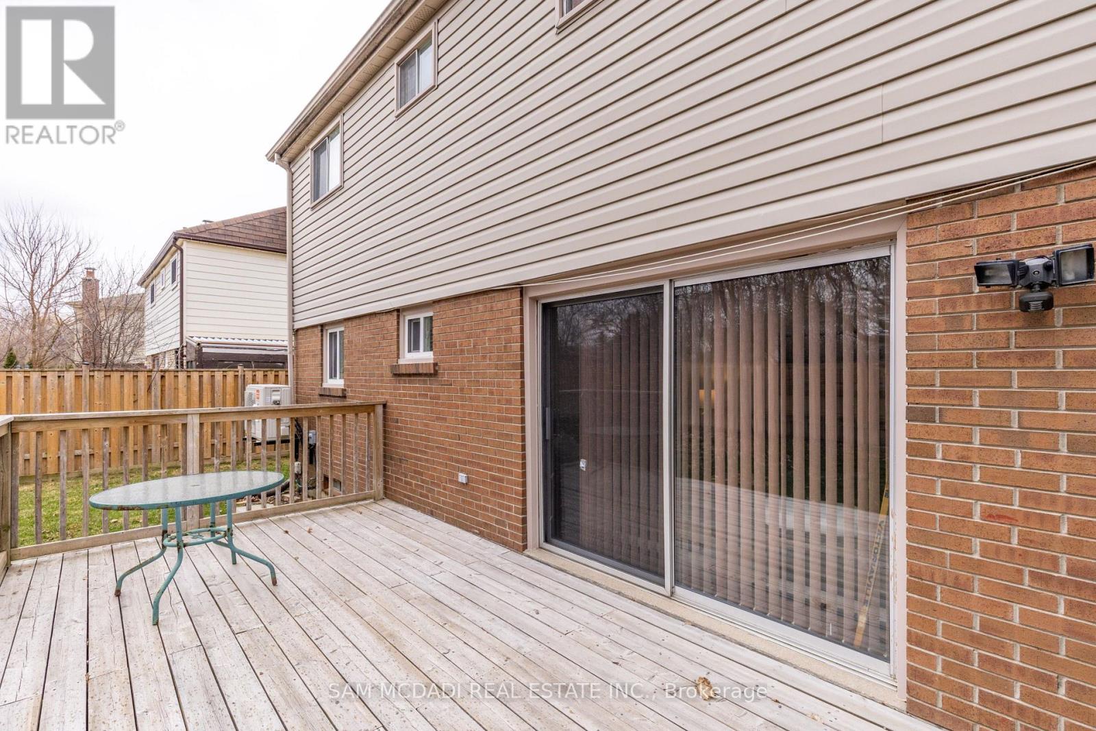 44 Madrid Crescent, Brampton, Ontario  L6S 2X4 - Photo 38 - W13194316
