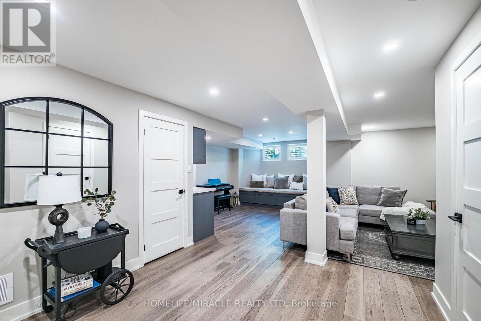 464 Ambleside Drive, Oakville, Ontario  L6H 6N7 - Photo 25 - W13194324
