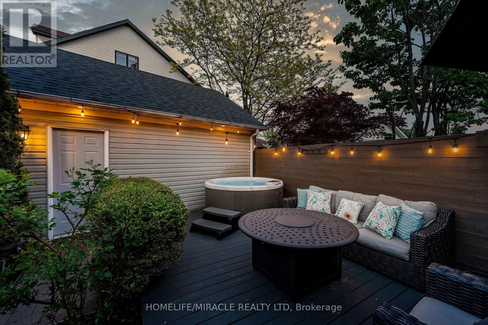464 Ambleside Drive, Oakville, Ontario  L6H 6N7 - Photo 35 - W13194324