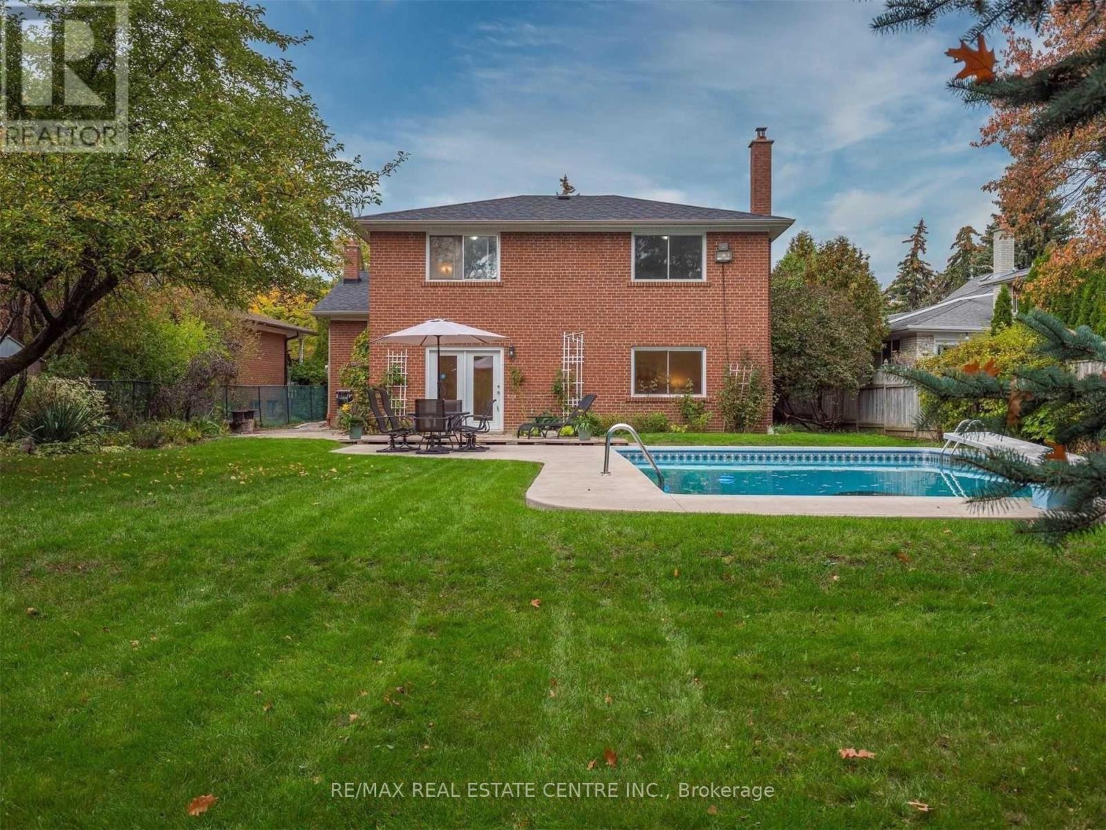 3574 Golden Orchard Drive, Mississauga, Ontario  L4Y 3H8 - Photo 8 - W13194390
