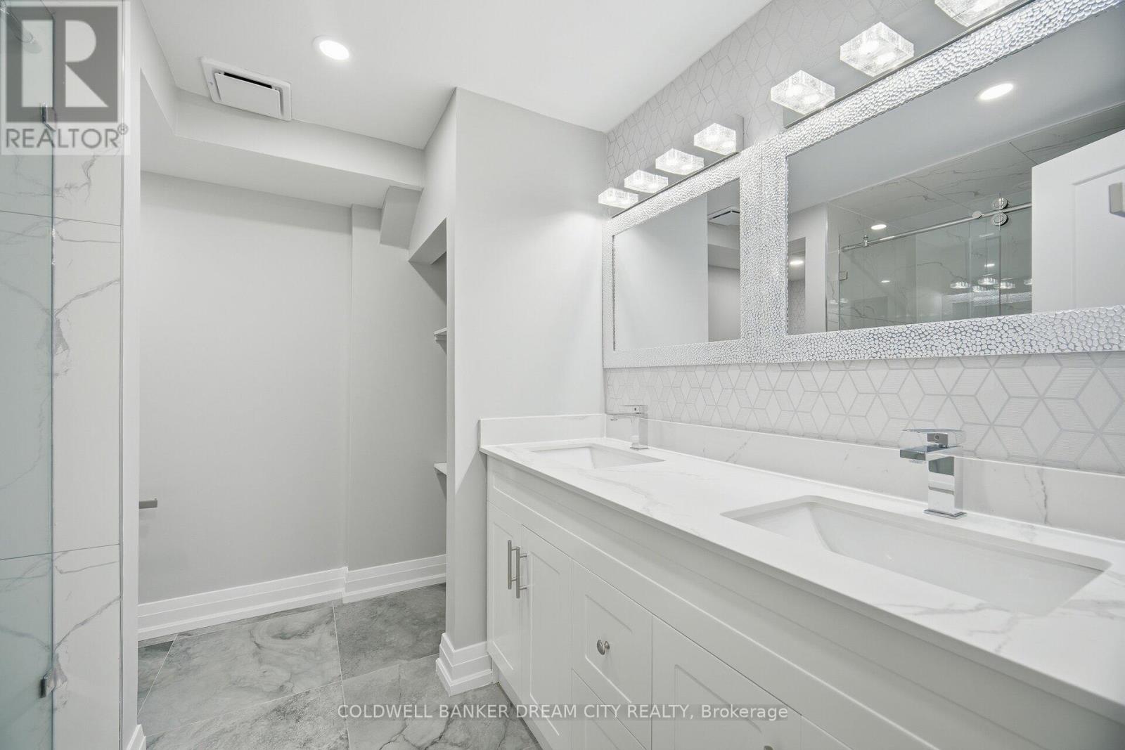 43 Olivers Lane, Caledon, Ontario  L7C 1G5 - Photo 36 - W13194480