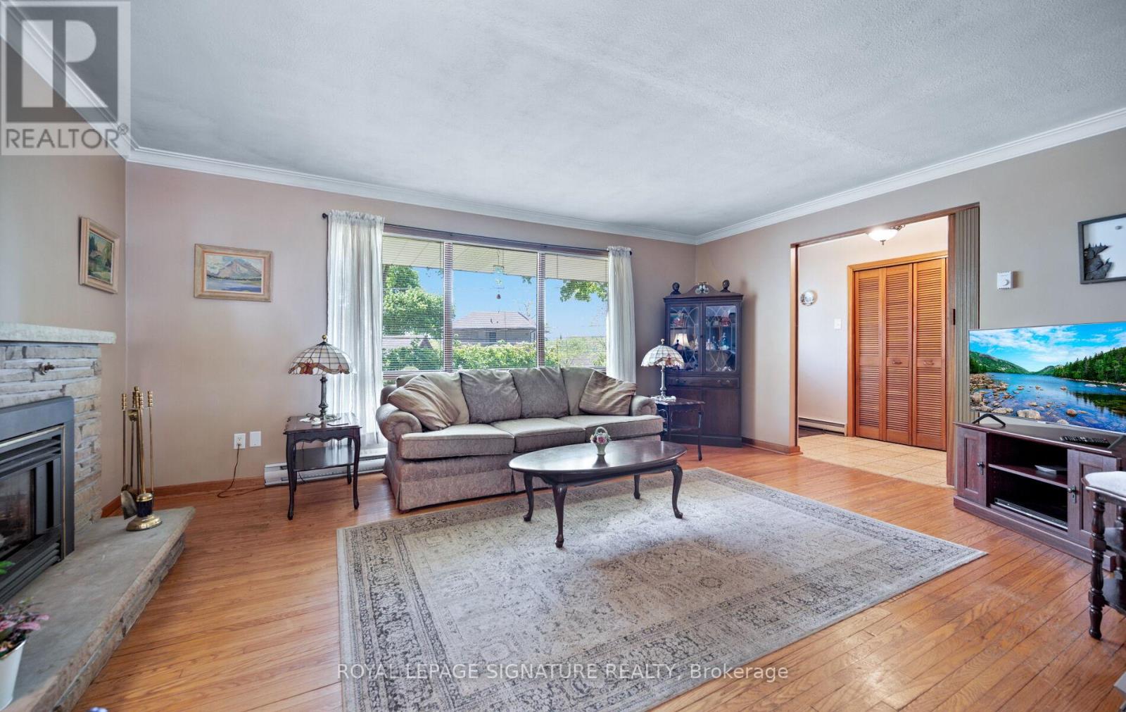 2585 Jarvis Street, Mississauga, Ontario  L5C 2P9 - Photo 7 - W13195192