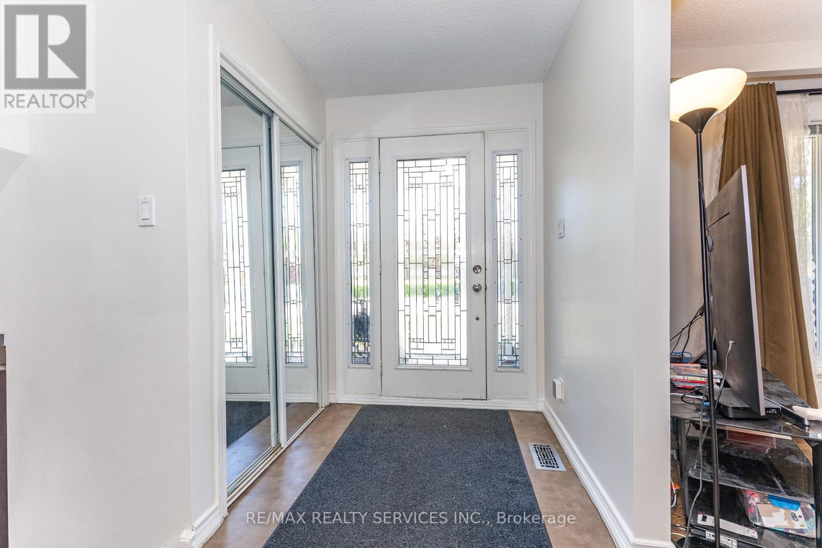 84 Marchbank Crescent, Brampton, Ontario  L6S 3B1 - Photo 11 - W13195298