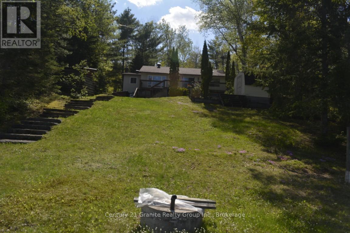 74 GOLDEN SHORES ROAD, Hastings Highlands, Ontario