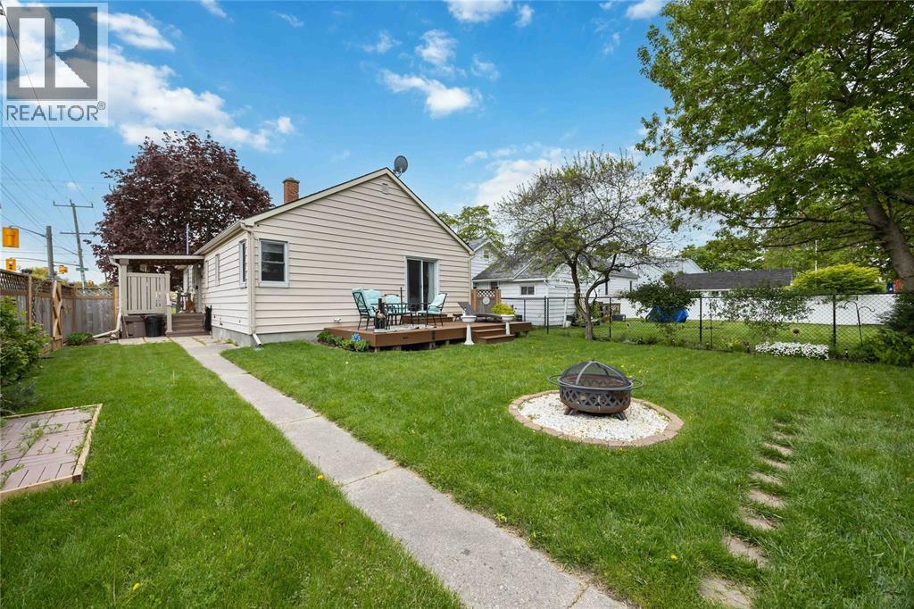 666 Devine Street, Sarnia, Ontario  N7T 1W8 - Photo 28 - 26011908