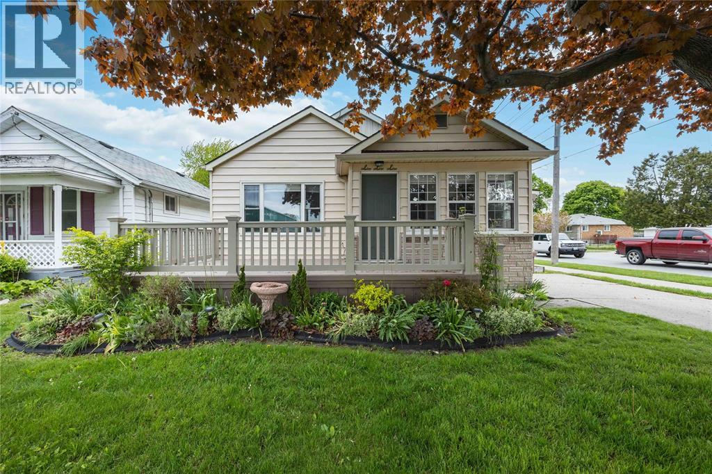 666 DEVINE STREET, Sarnia, Ontario