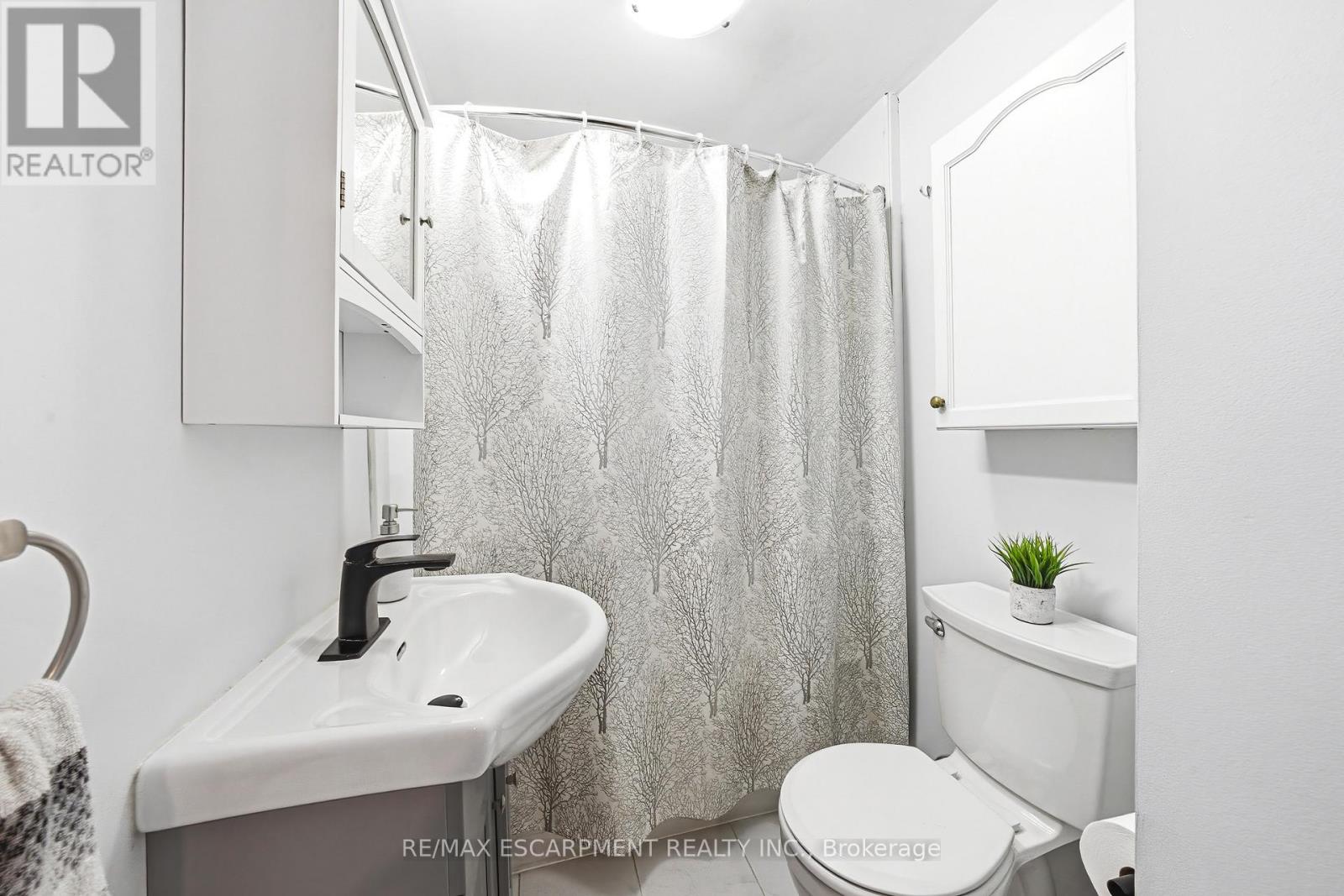 546 Mohawk Road E, Hamilton, Ontario  L8V 2J6 - Photo 12 - X13193800