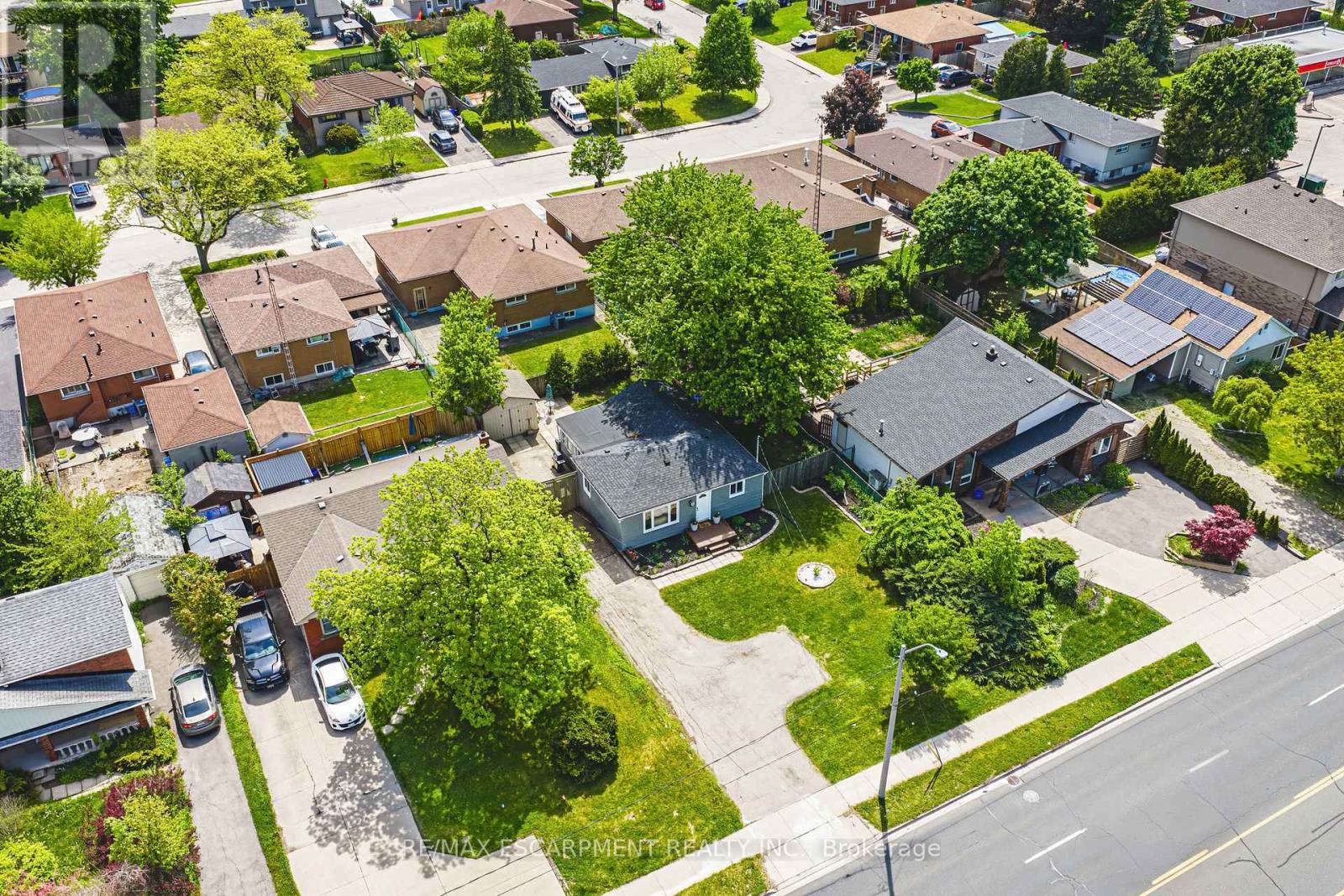 546 Mohawk Road E, Hamilton, Ontario  L8V 2J6 - Photo 2 - X13193800