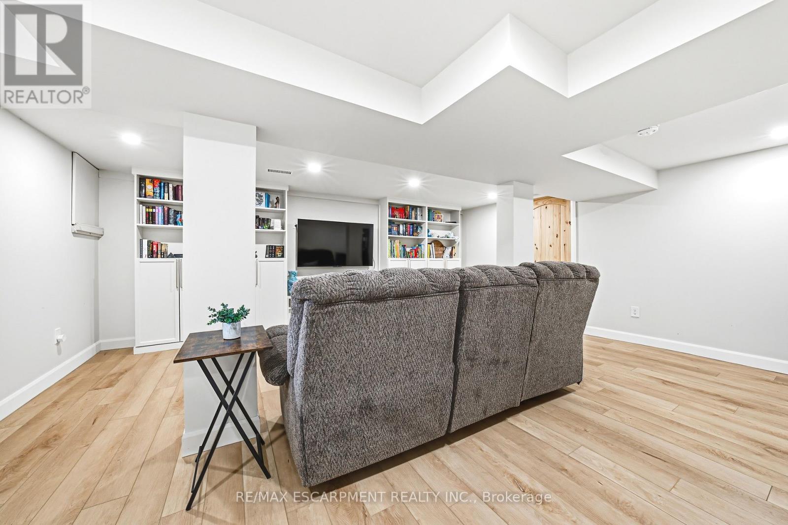 546 Mohawk Road E, Hamilton, Ontario  L8V 2J6 - Photo 21 - X13193800