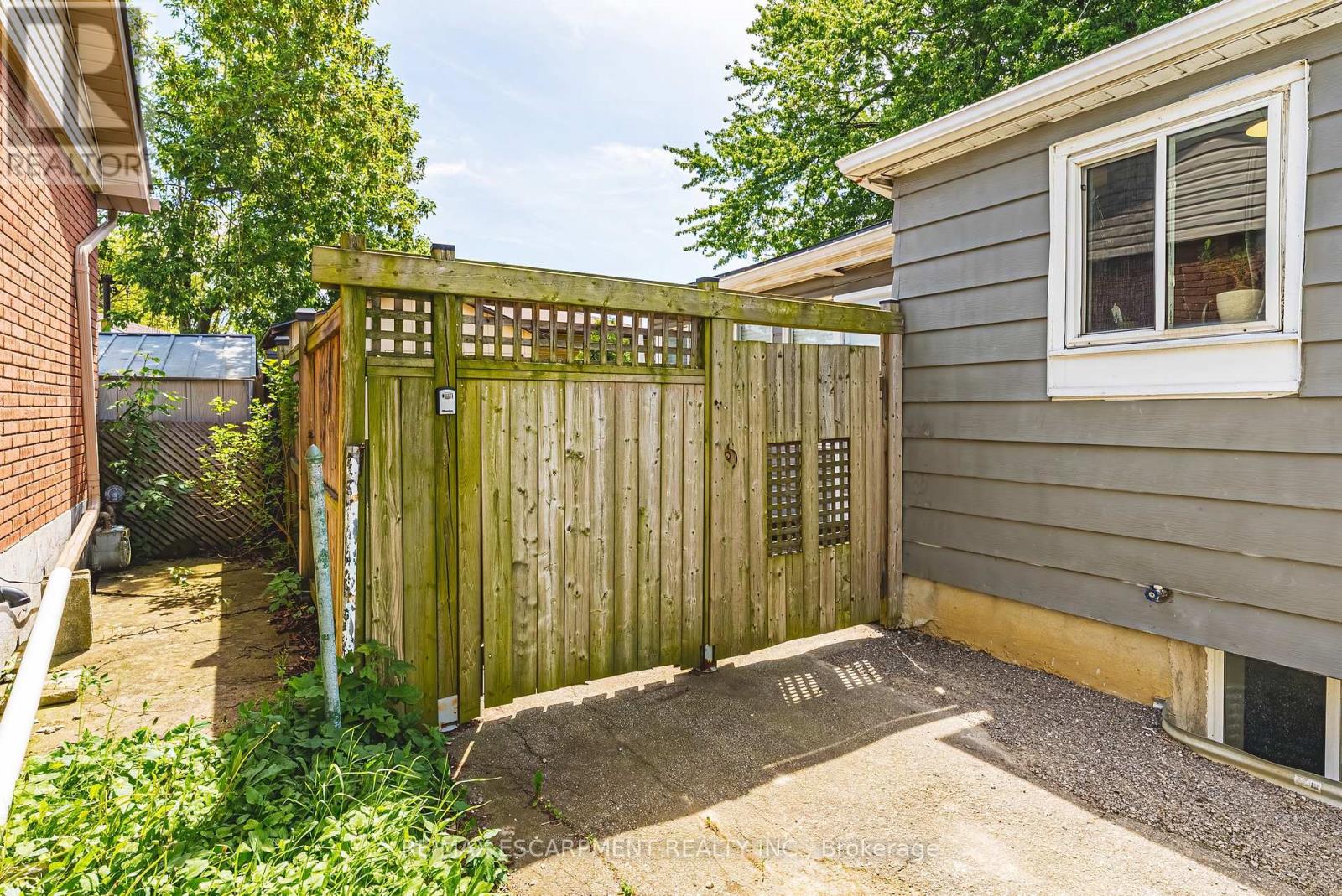 546 Mohawk Road E, Hamilton, Ontario  L8V 2J6 - Photo 33 - X13193800
