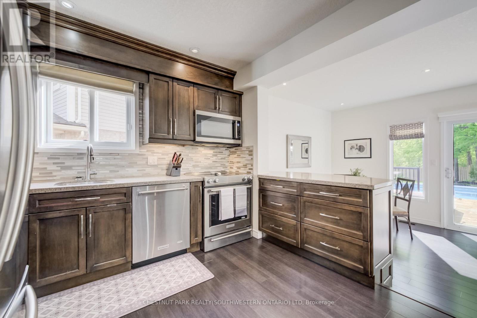 295 Oprington Place, Kitchener, Ontario  N2N 3P3 - Photo 9 - X13194158