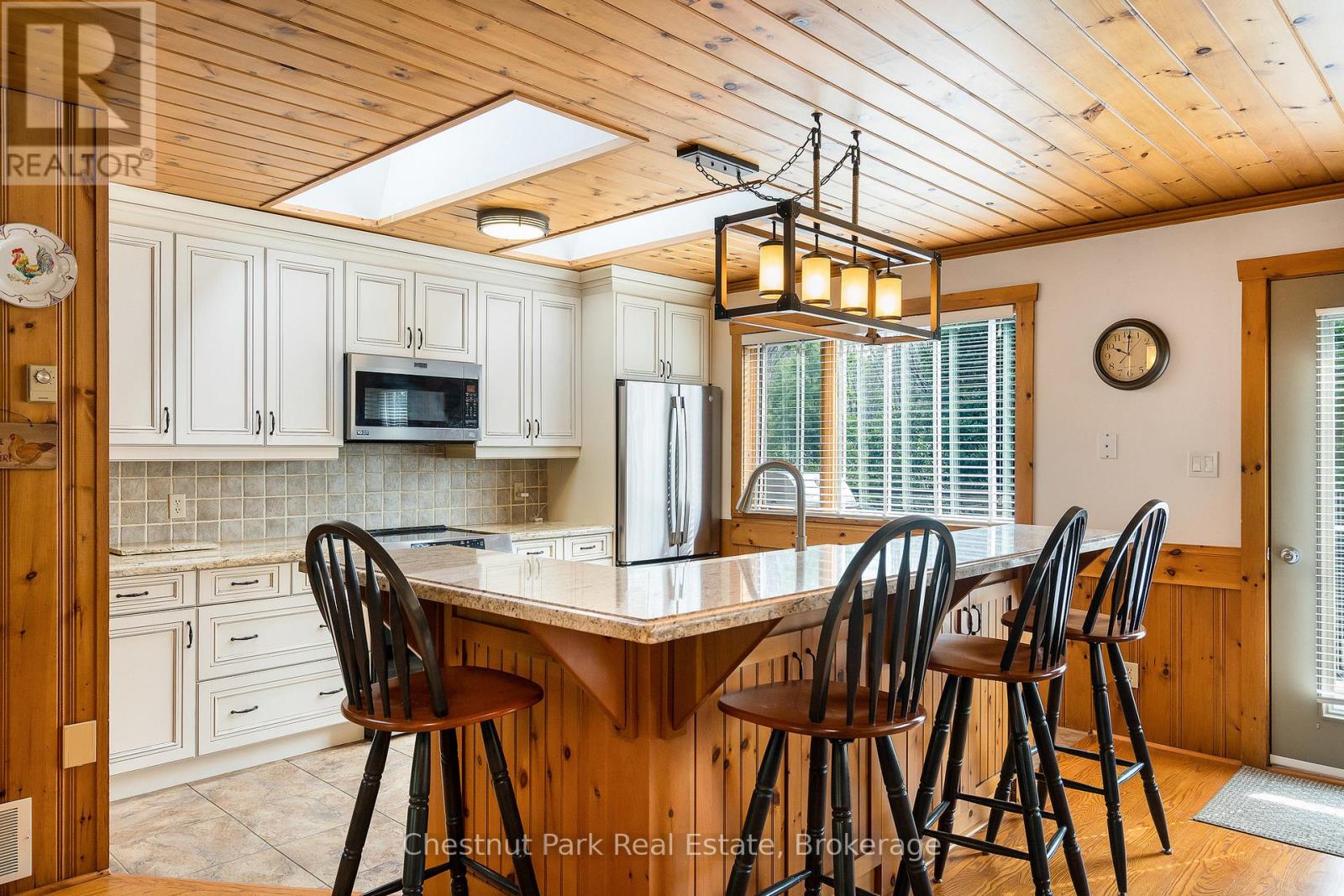 119 Martin Grove, Blue Mountains, Ontario  L9Y 0N5 - Photo 22 - X12340579