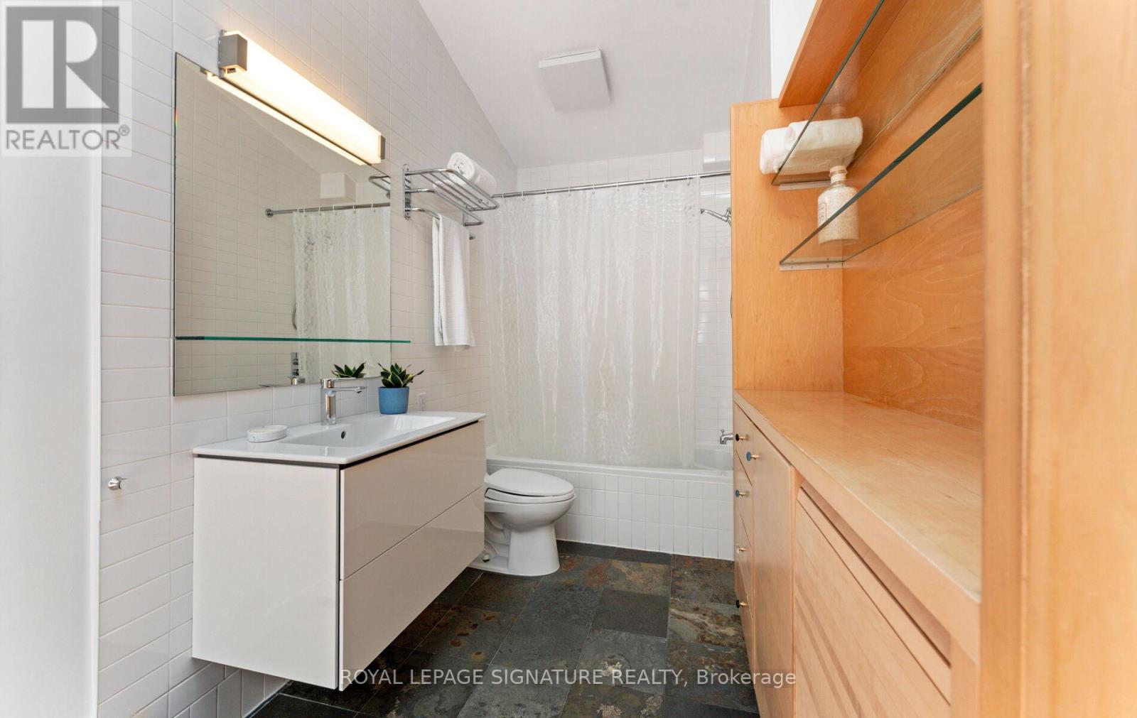 7 - 692 St. Clarens Avenue, Toronto, Ontario  M6H 3X1 - Photo 30 - W13192980