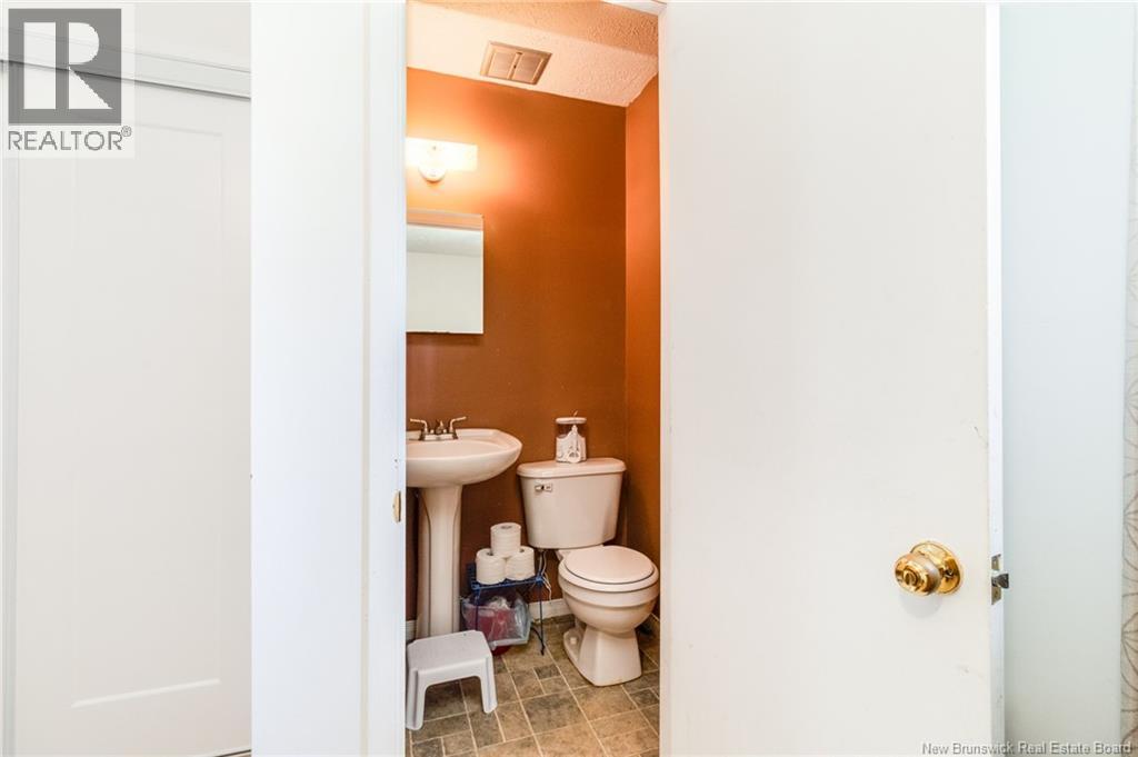 57 Oliver Crescent, New Maryland, New Brunswick  E3C 1E2 - Photo 23 - NB140355