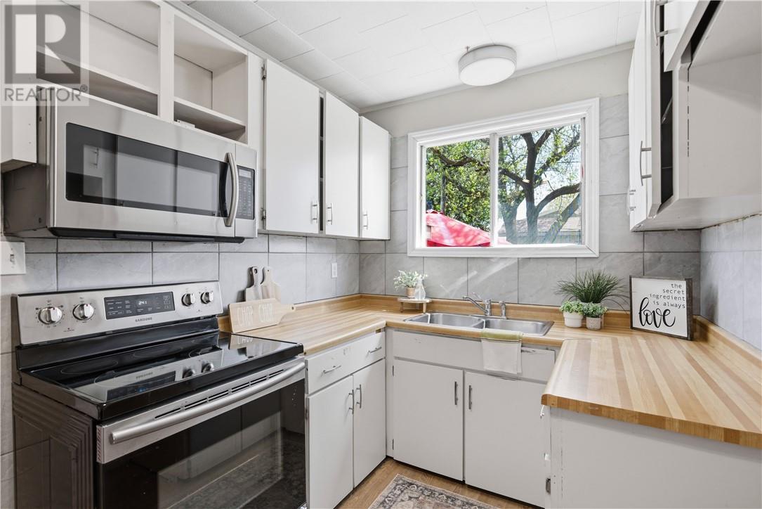 311 Eleventh Avenue, Lively, Ontario  P3Y 1M8 - Photo 3 - 2128047