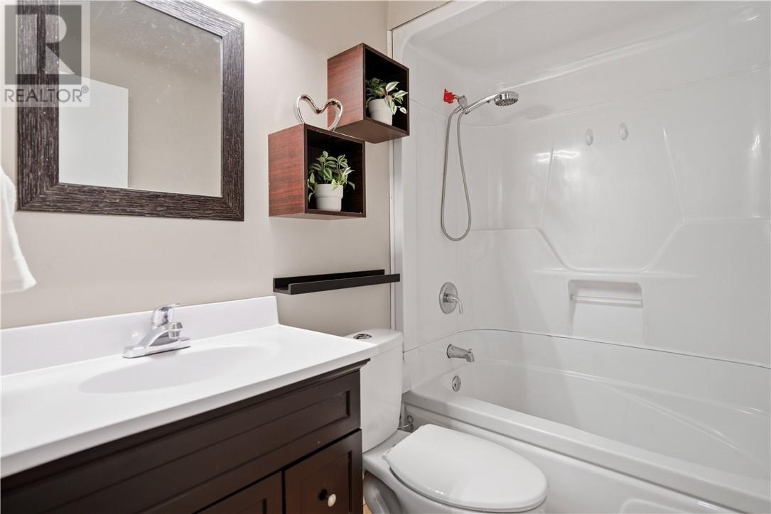 311 Eleventh Avenue, Lively, Ontario  P3Y 1M8 - Photo 6 - 2128047
