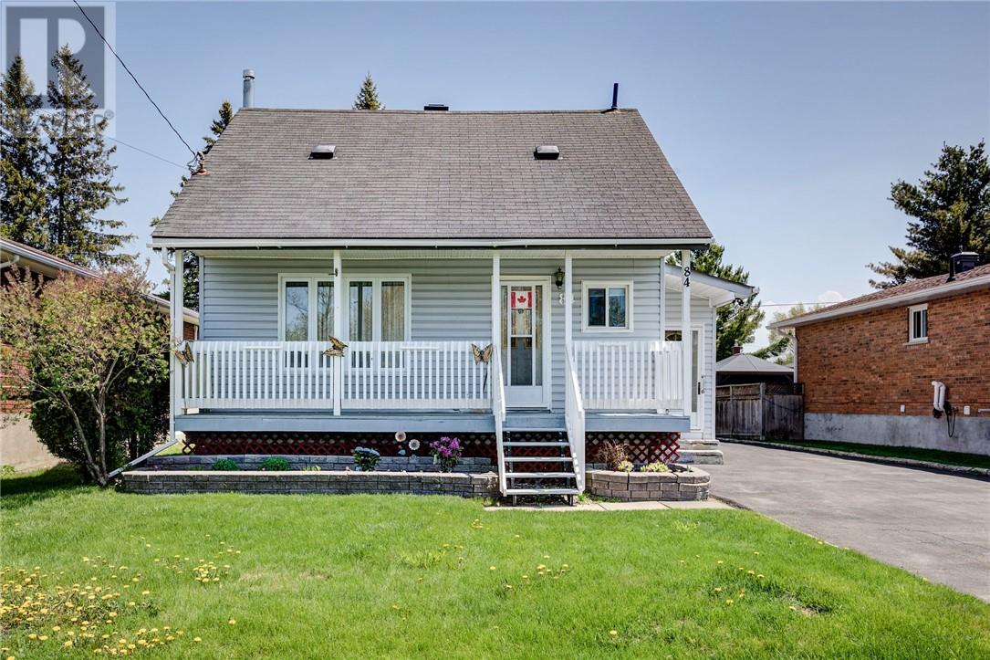 84 Victor, Greater Sudbury, Ontario