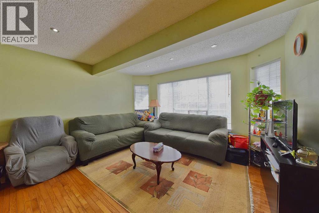 125 Costa Mesa Close NE, Calgary, Alberta  T1Y 6W9 - Photo 18 - A2314099