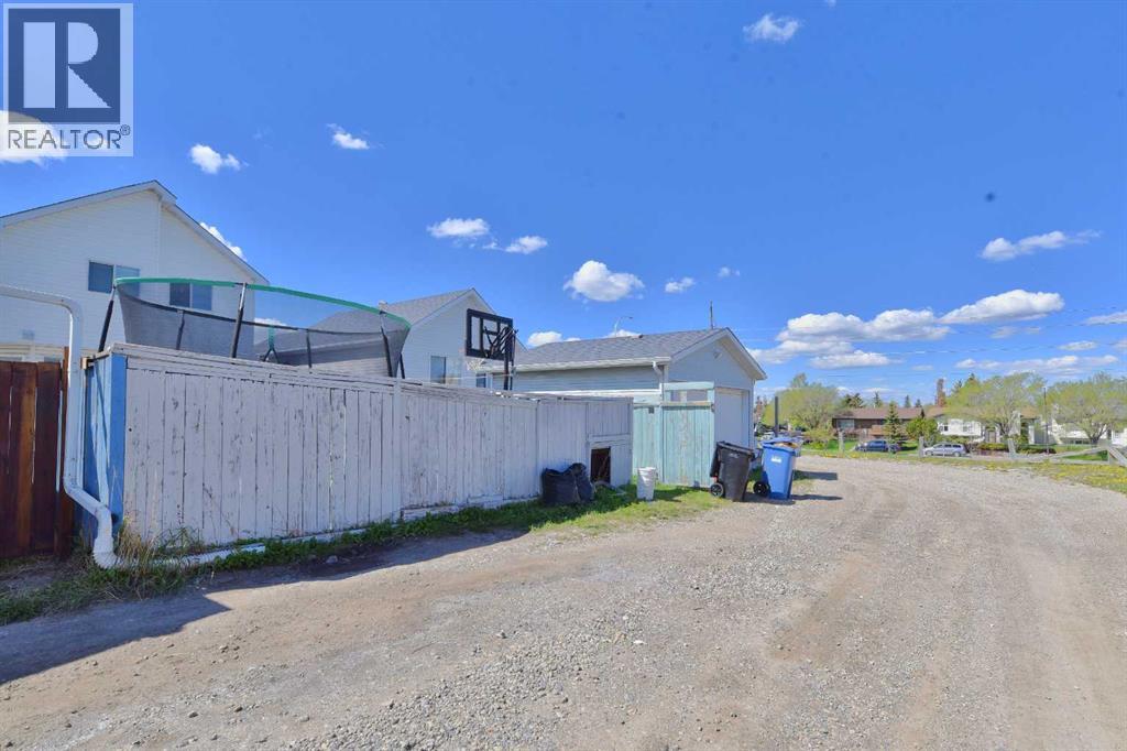 125 Costa Mesa Close NE, Calgary, Alberta  T1Y 6W9 - Photo 8 - A2314099
