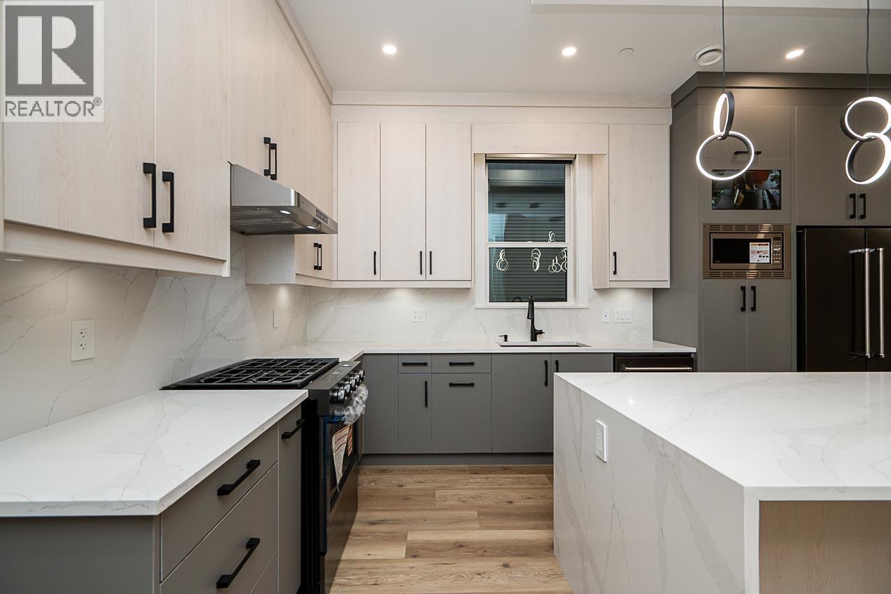 101 3055 York Street, Port Coquitlam, British Columbia  V3B 4A6 - Photo 7 - R3128586