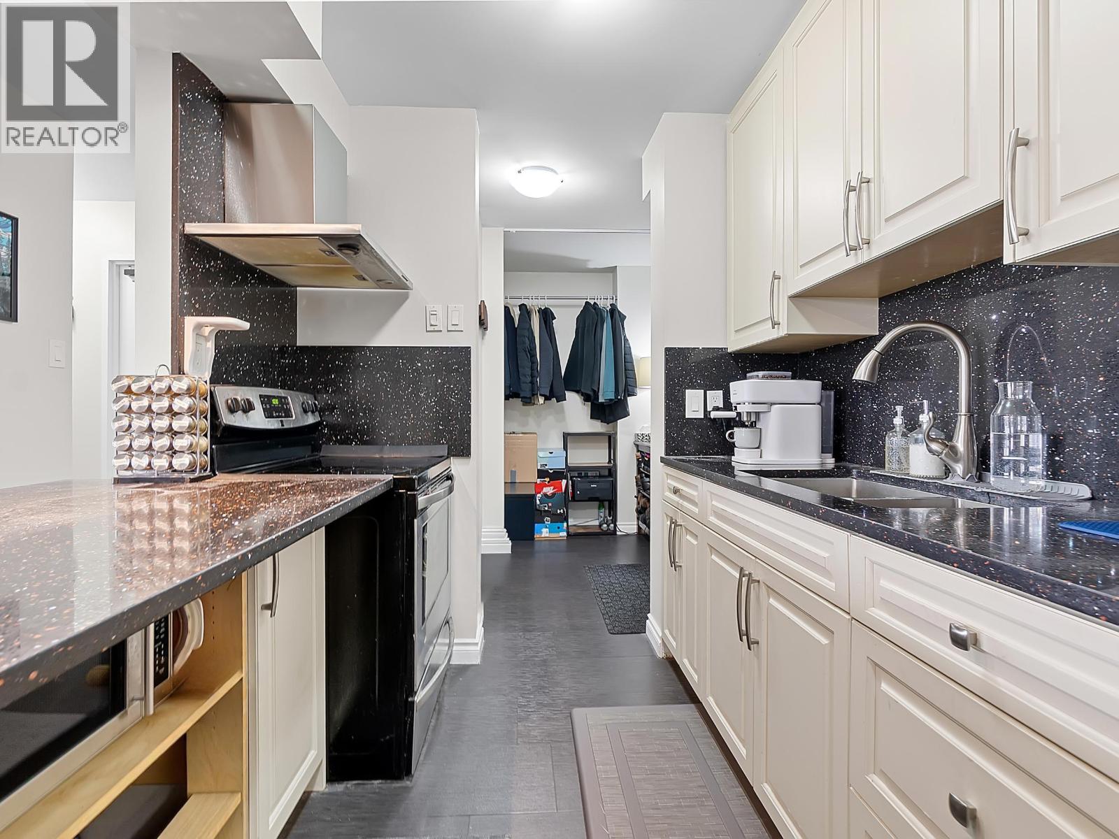1808 2016 Fullerton Avenue, North Vancouver, British Columbia V7P 3E6 - Photo 8 - R3128613