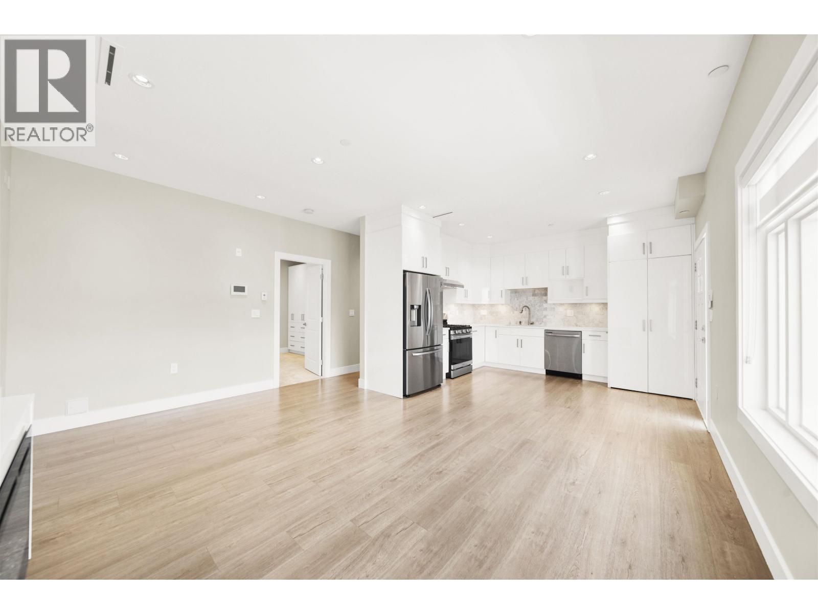 3128 Kings Avenue, Vancouver, British Columbia  V5R 4T4 - Photo 5 - R3128619