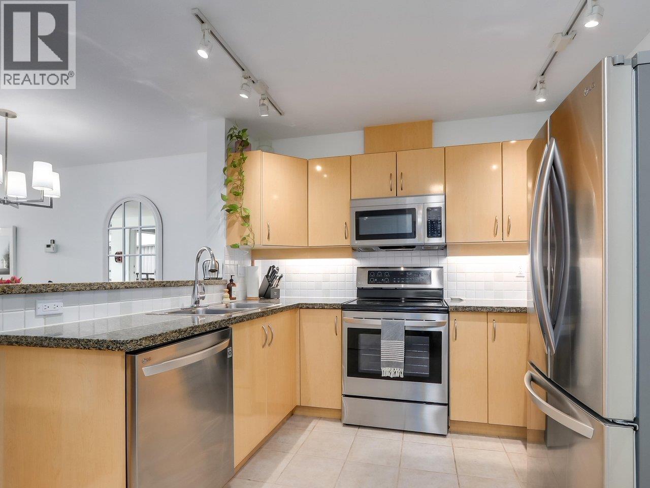 414 345 Lonsdale Avenue, North Vancouver, British Columbia  V7M 3M9 - Photo 17 - R3128625