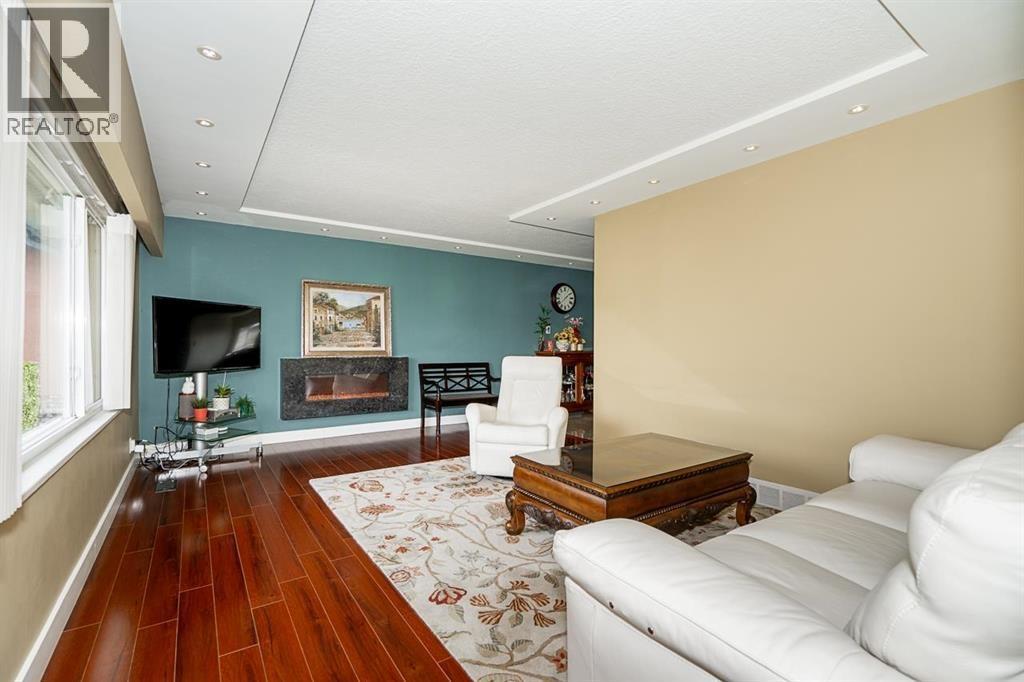 6830 Curtis Street, Burnaby, British Columbia  V5B 2B1 - Photo 3 - R3128598