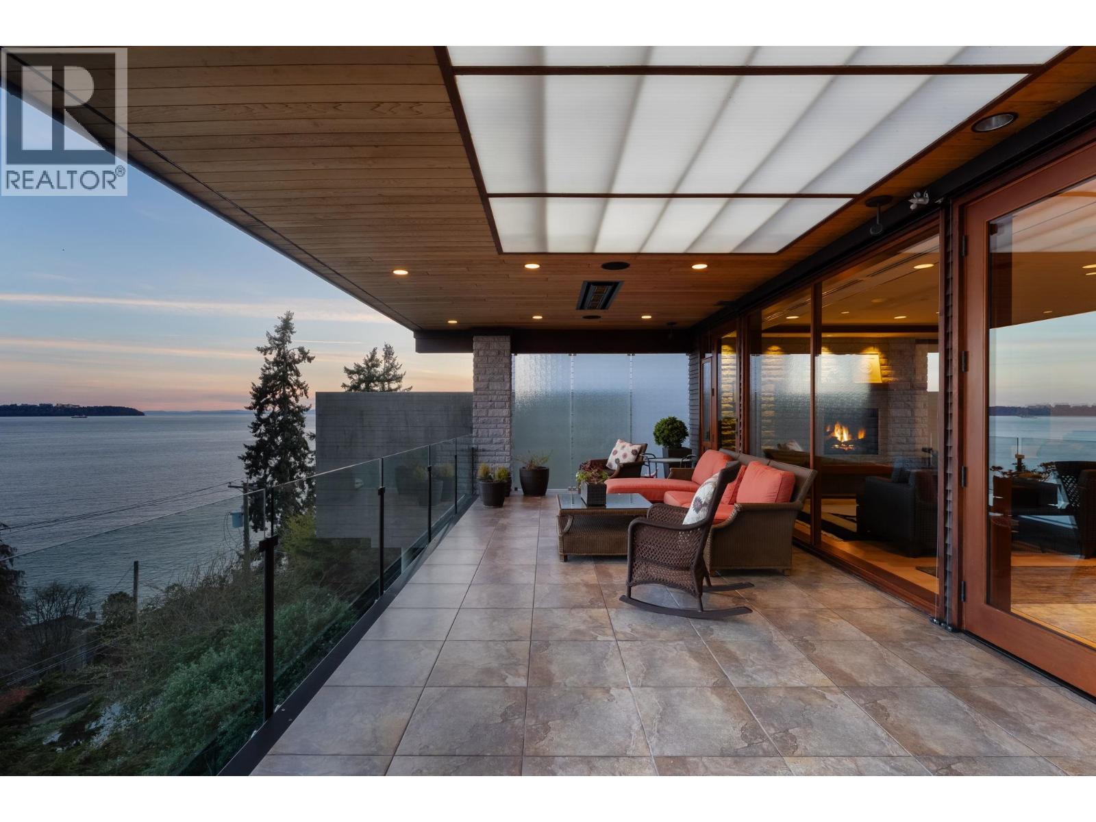 3673 Sunset Lane, West Vancouver, British Columbia  V7V 0A9 - Photo 2 - R3128612