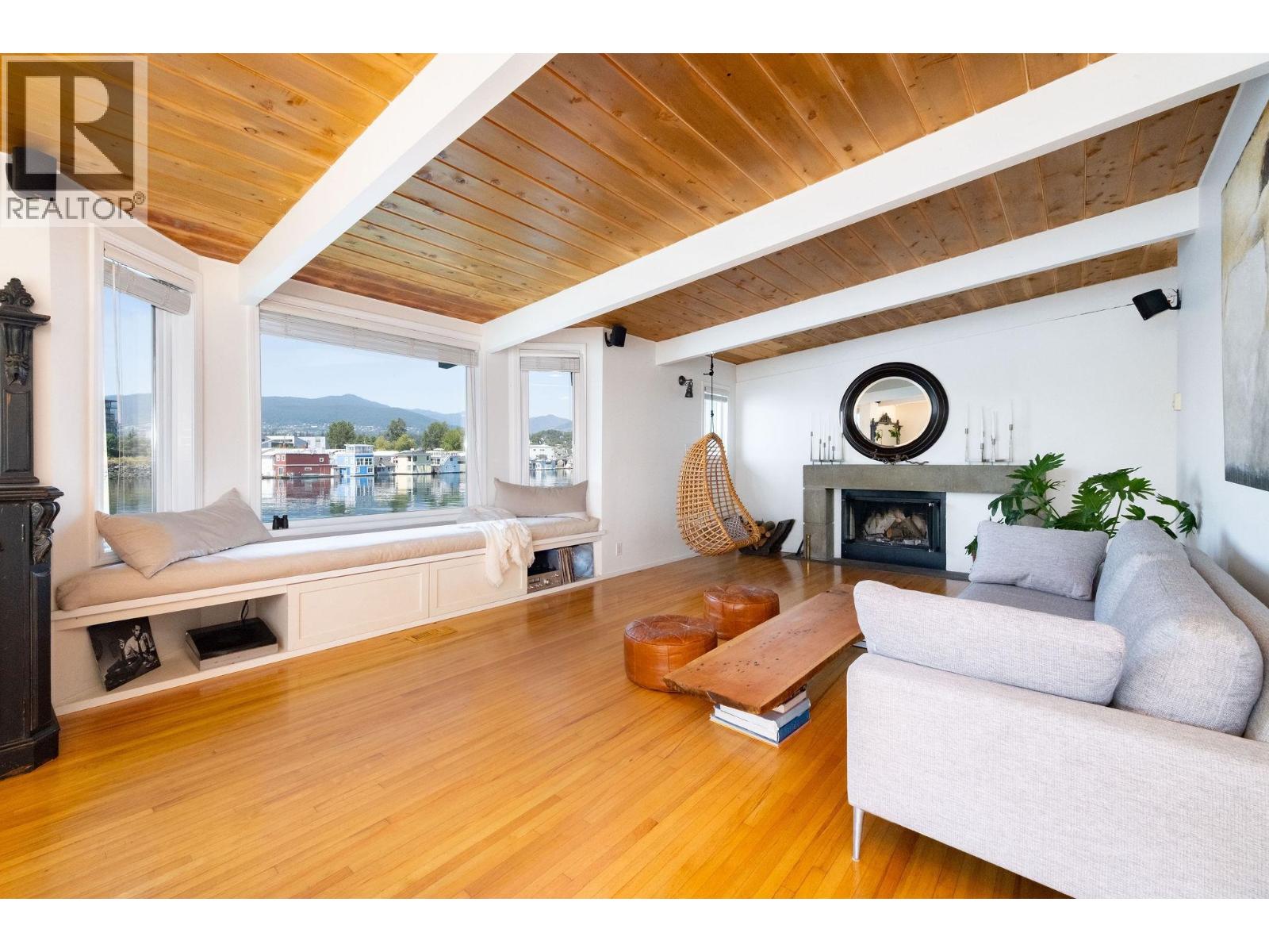 A27 415 W Esplanade Avenue, North Vancouver, British Columbia  V7M 1A6 - Photo 19 - R3128647
