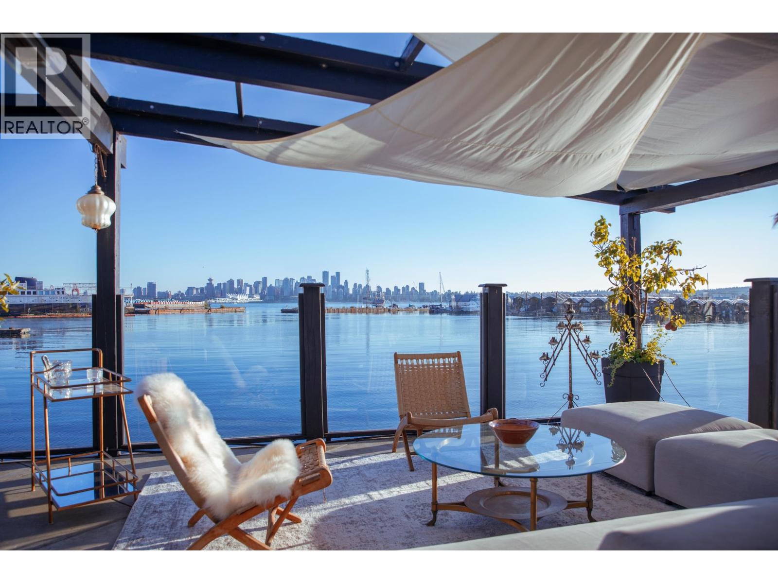A27 415 W Esplanade Avenue, North Vancouver, British Columbia  V7M 1A6 - Photo 23 - R3128647