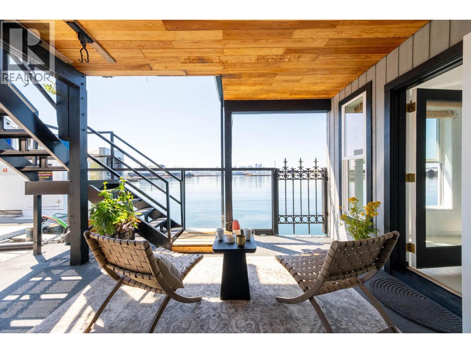A27 415 W Esplanade Avenue, North Vancouver, British Columbia  V7M 1A6 - Photo 30 - R3128647