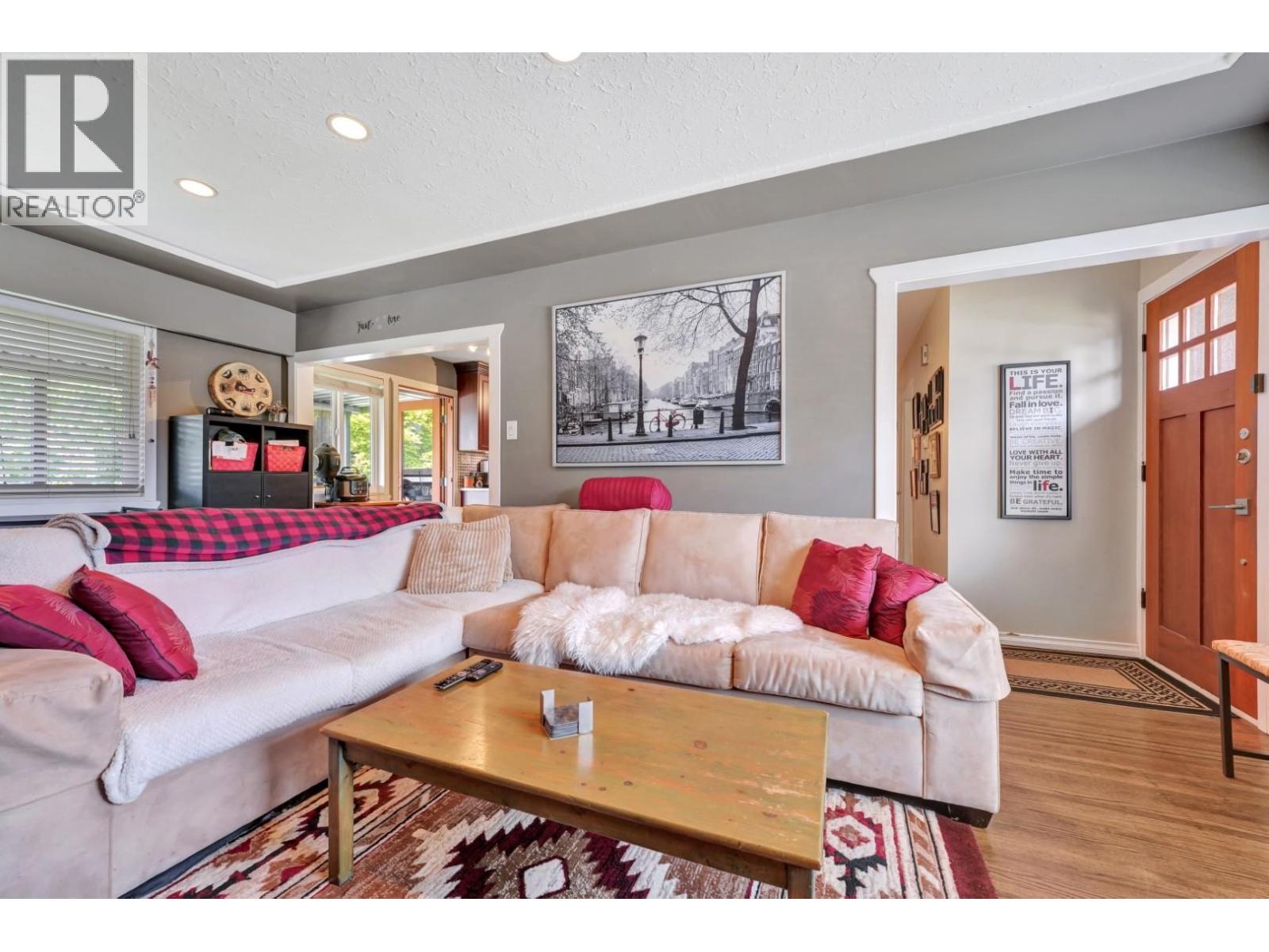 430 Montgomery Street, Coquitlam, British Columbia  V3K 5G6 - Photo 6 - R3128649