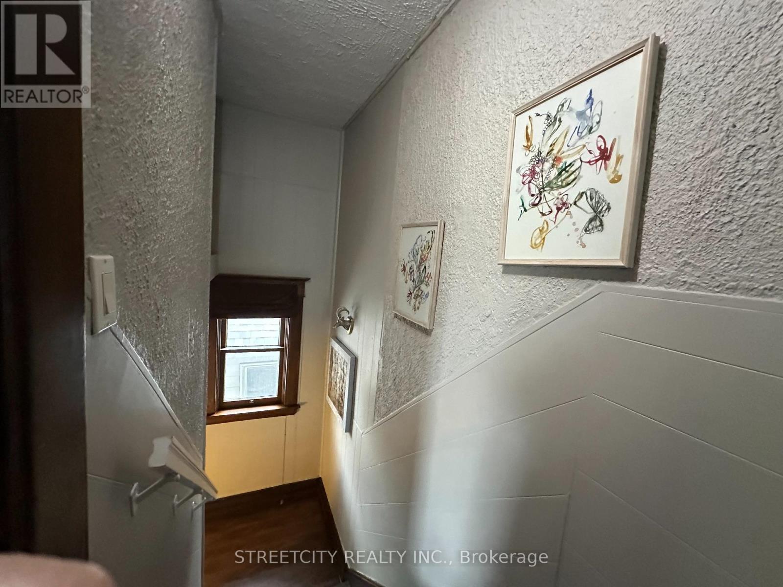 Main Floor/ Upper Floor - 17 St. Andrew Street, London North, Ontario  N6H 1Z4 - Photo 14 - X13177356