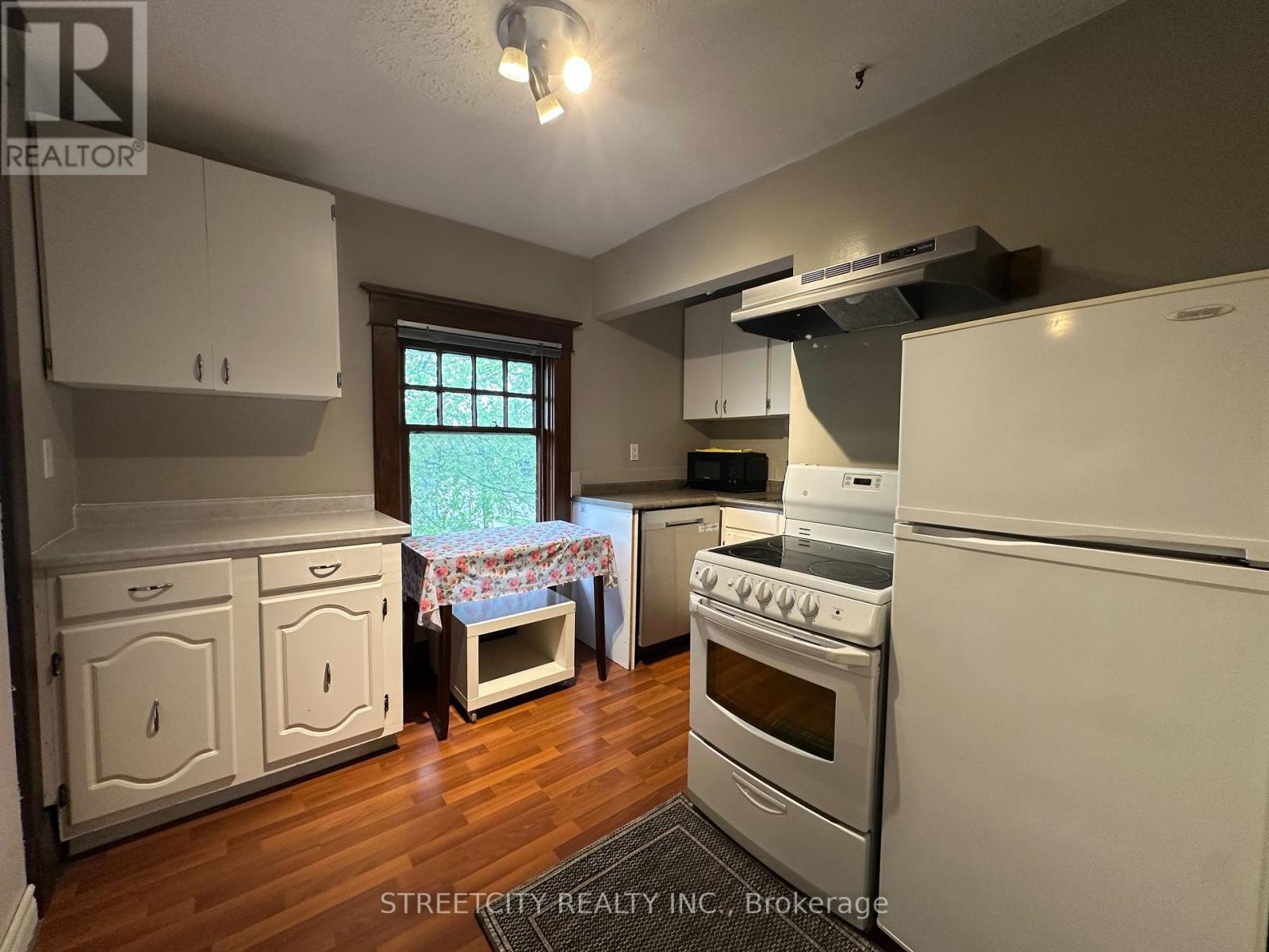 Main Floor/ Upper Floor - 17 St. Andrew Street, London North, Ontario  N6H 1Z4 - Photo 16 - X13177356