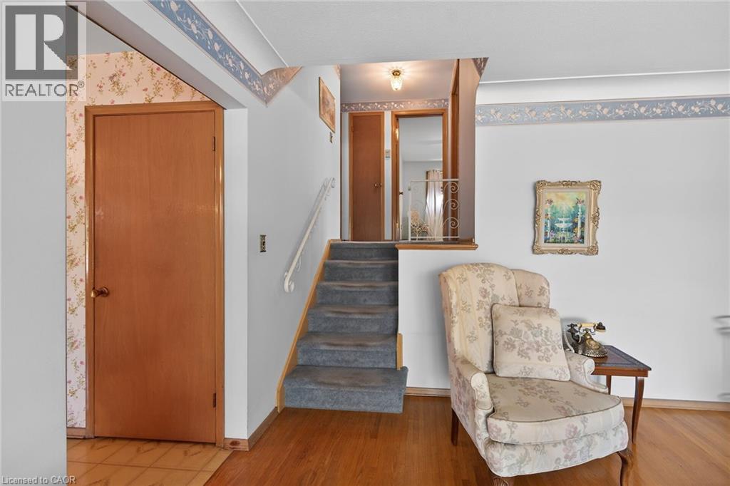 38 Tyrone Drive, Hamilton, Ontario  L9C 2M7 - Photo 9 - 40834059