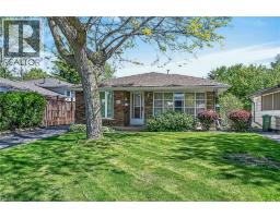 38 TYRONE Drive, Hamilton, Ontario
