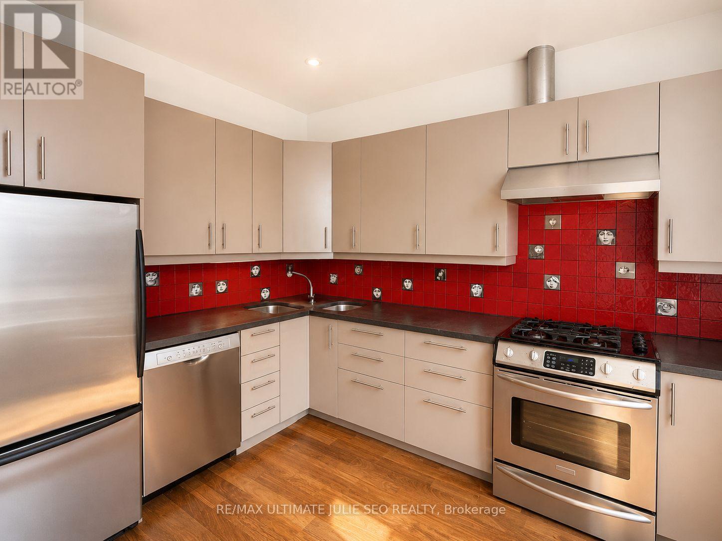 2nd & 3rd Floor - 702 Queen Street W, Toronto, Ontario  M6J 1E7 - Photo 8 - C13184276
