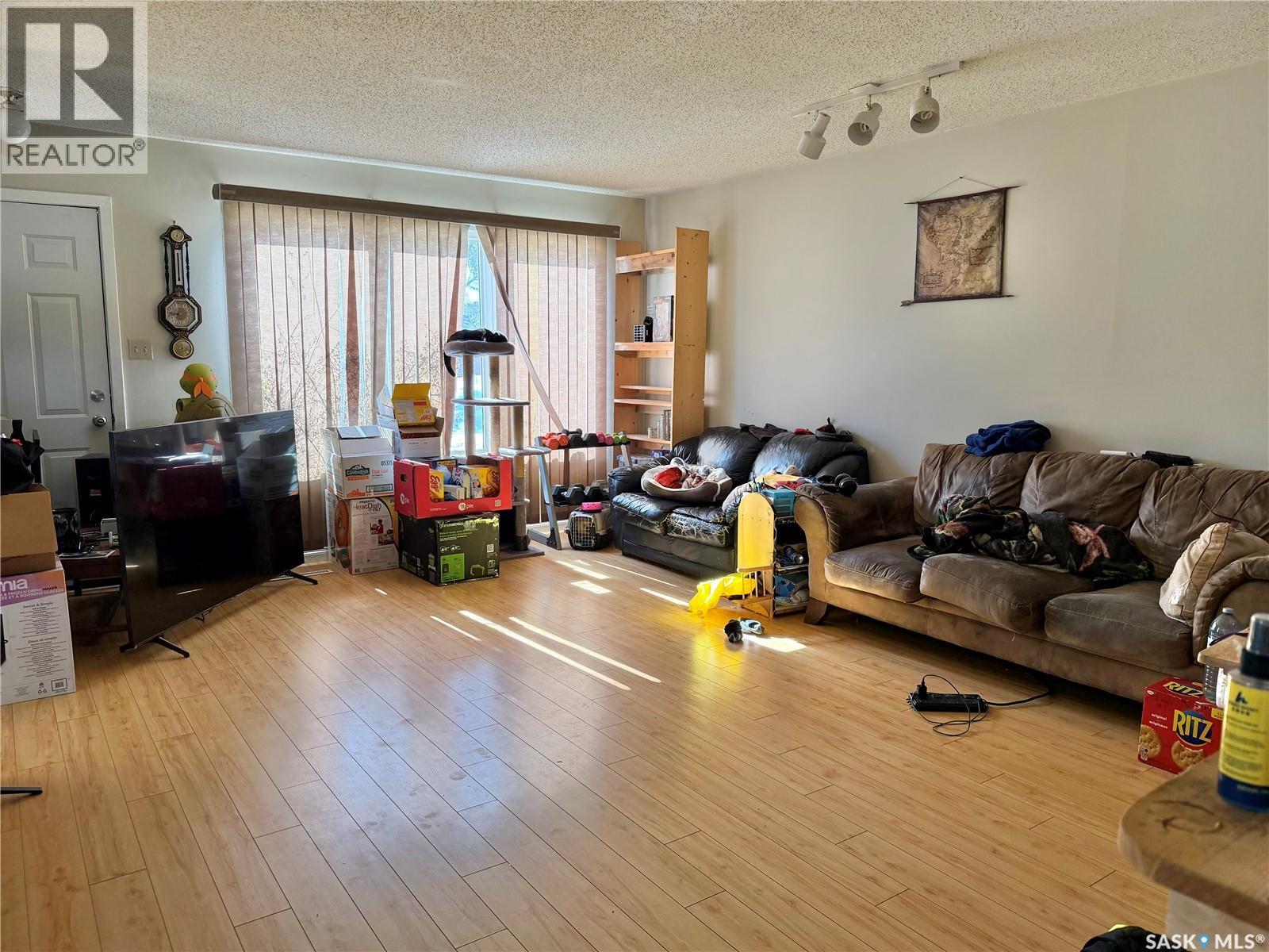 110 Hatton Avenue E, Melfort, Saskatchewan  S0E 1A0 - Photo 8 - SK030774