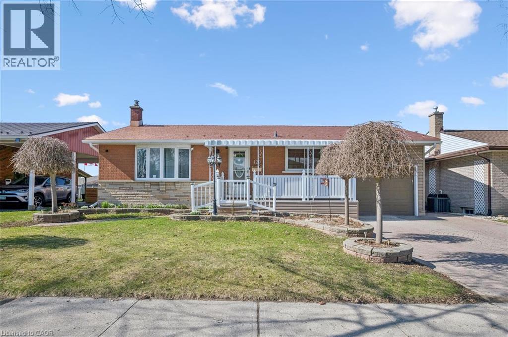 120 Lorraine Avenue, Kitchener, Ontario  N2B 2N2 - Photo 1 - 40833766