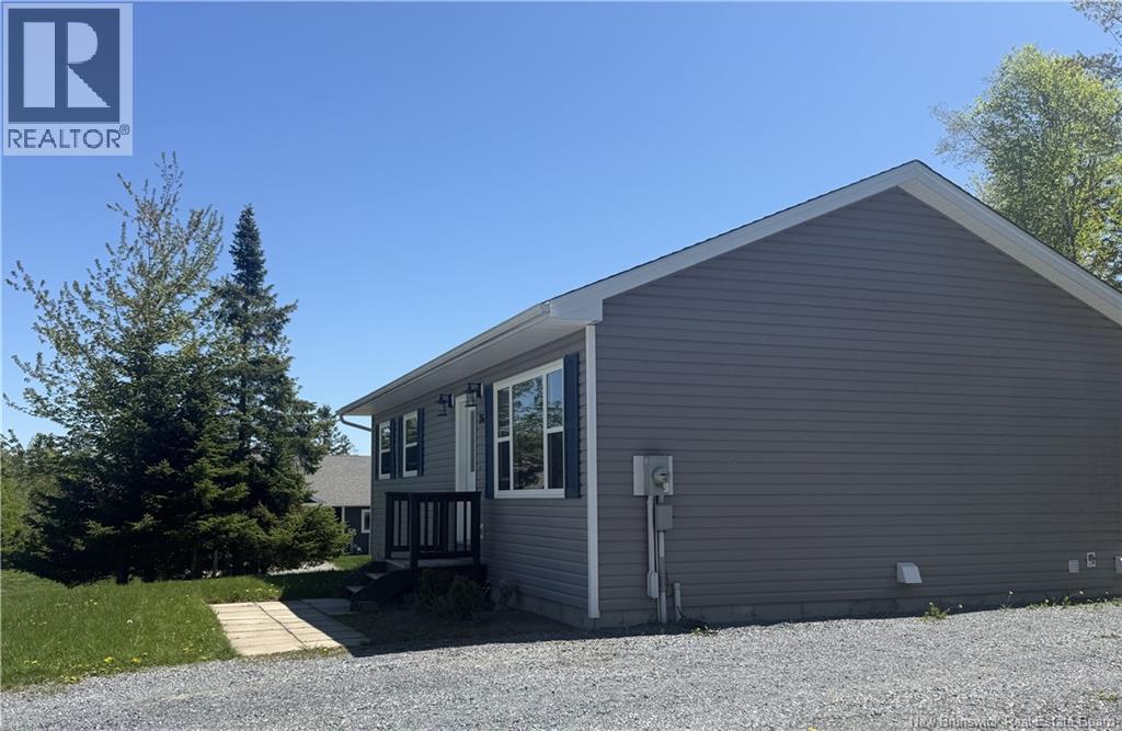 26 Paige Street, Rothesay, New Brunswick  E2E 0N8 - Photo 5 - NB140324