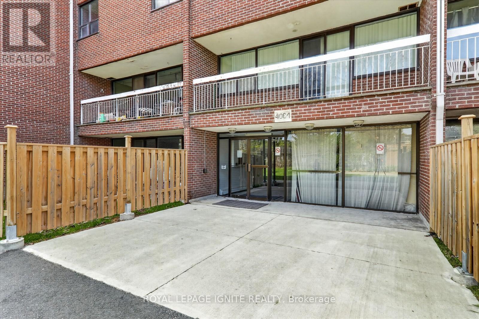 602 - 4064 Lawrence Avenue E, Toronto, Ontario  M1E 4V6 - Photo 3 - E13196180