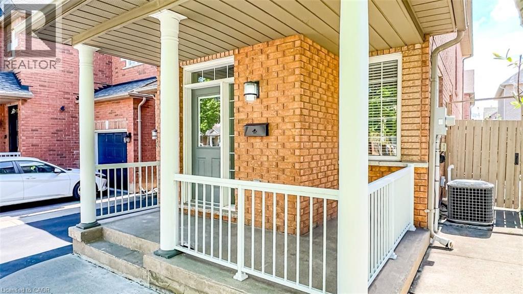97 Peachwood Crescent, Hamilton, Ontario  L8E 5Z7 - Photo 4 - 40831770