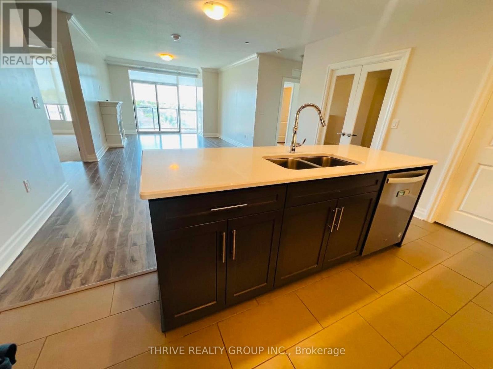 707 - 260 Villagewalk Boulevard, London North, Ontario  N6G 0W6 - Photo 6 - X13197062